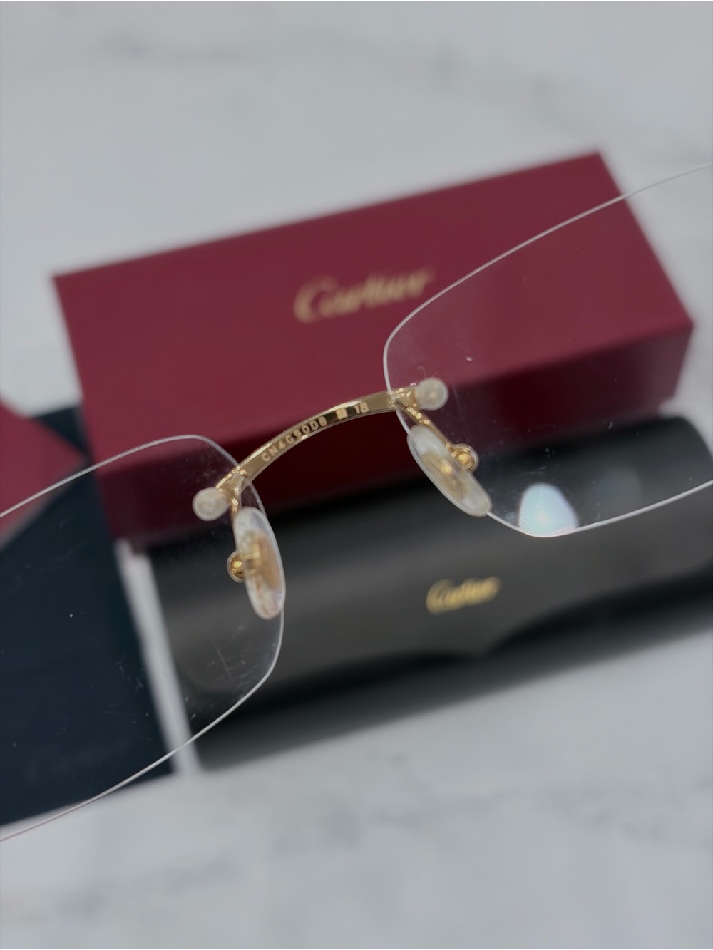 Cartier SUNGLASSES WITH ELONGATED C
DE CARTIER MOTIF - Picture 2 of 5